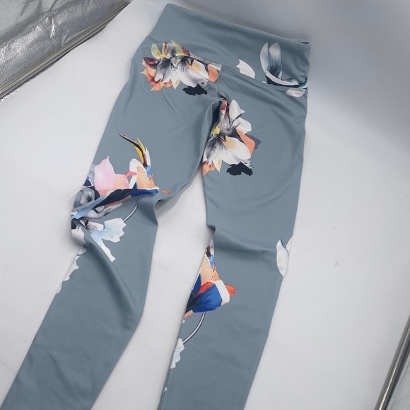 ATHLETA High Rise Paradise Floral CHATURANGA Tight Yoga Work Out Pant EUC - Picture 3 of 9
